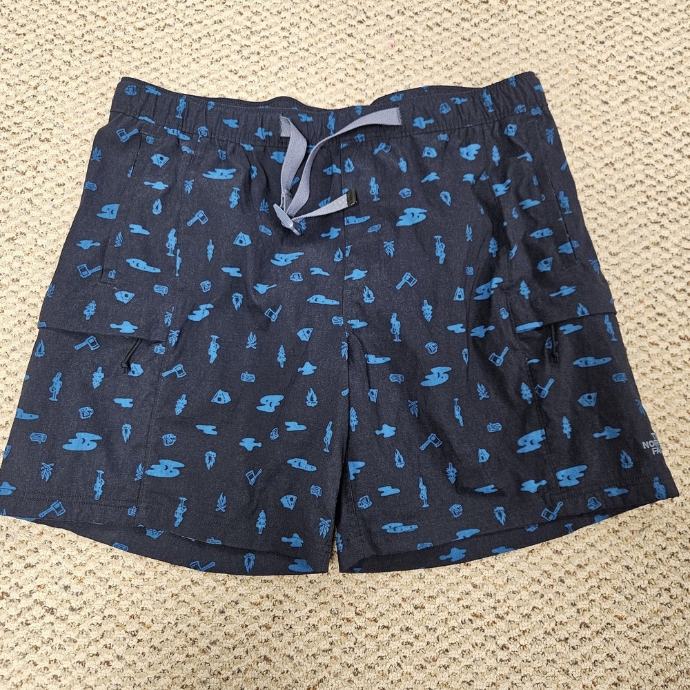 The North Face Blue Shorts Size XL Mens Regular Casual Outdoors Outerwear